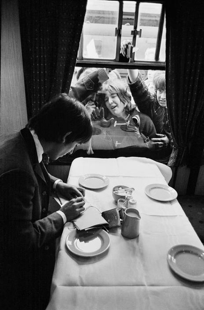 一夜狂欢剧照的剧照