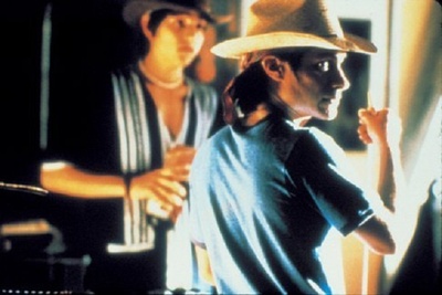 你妈妈也一样剧照的剧照