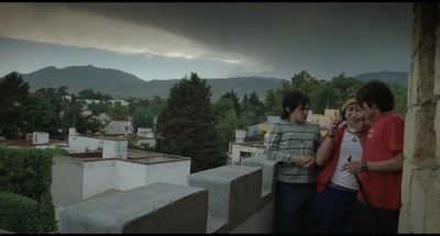 你妈妈也一样剧照的剧照