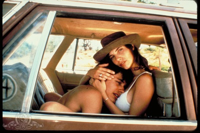 你妈妈也一样剧照的剧照