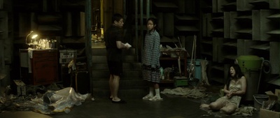 毛骨悚然剧照的剧照