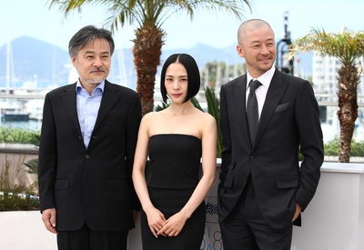 岸边之旅剧照的剧照