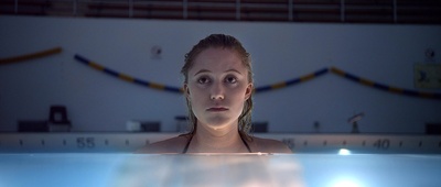 它在身后剧照的剧照