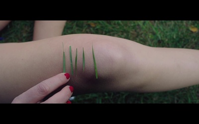 它在身后剧照的剧照