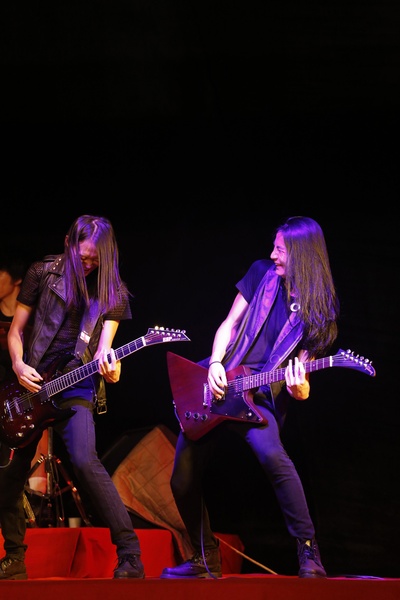 摇滚英雄剧照的剧照