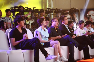 摇滚英雄剧照的剧照