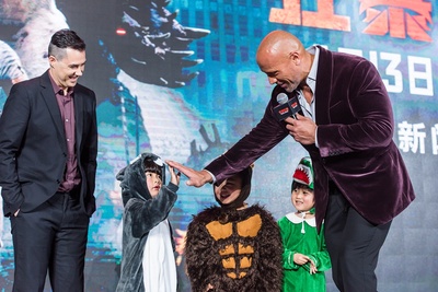 狂暴巨兽剧照的剧照