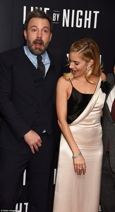 夜色人生剧照的剧照