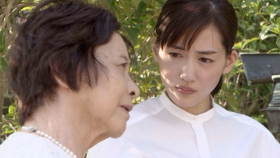 绫濑遥倾听战争 曾经沉默的女性剧照的剧照