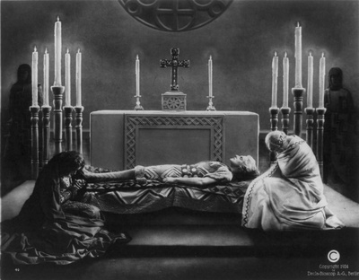 尼伯龙根：西格弗里德之死剧照的剧照