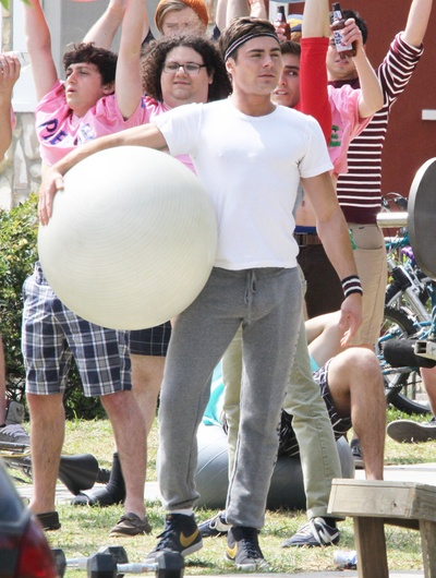 邻居大战剧照的剧照