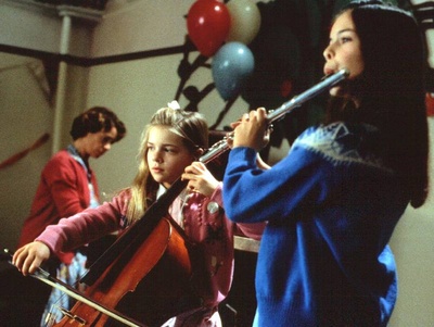 她比烟花寂寞剧照的剧照