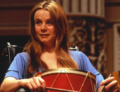 她比烟花寂寞剧照的剧照