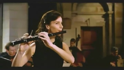 她比烟花寂寞剧照的剧照