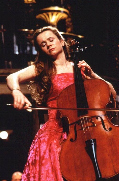 她比烟花寂寞剧照的剧照