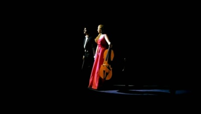 她比烟花寂寞剧照的剧照