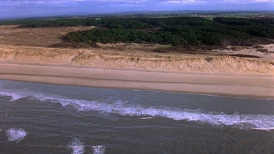 她比烟花寂寞剧照的剧照