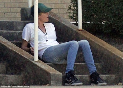 暗黑之地剧照的剧照