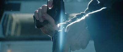 撕裂的末日剧照的剧照