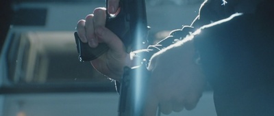 撕裂的末日剧照的剧照