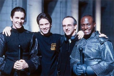 撕裂的末日剧照的剧照