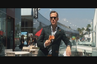 疯狂愚蠢的爱剧照的剧照