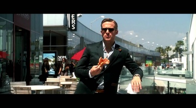 疯狂愚蠢的爱剧照的剧照