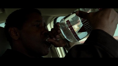 迫降航班剧照的剧照