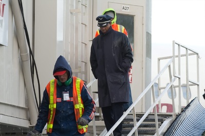 迫降航班剧照的剧照