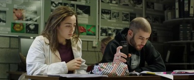 生吃剧照的剧照