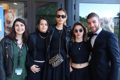 生吃剧照的剧照