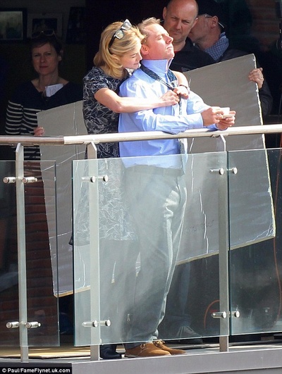 寻找幸福的赫克托剧照的剧照