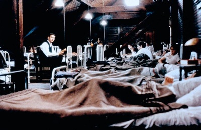 总有骄阳剧照的剧照