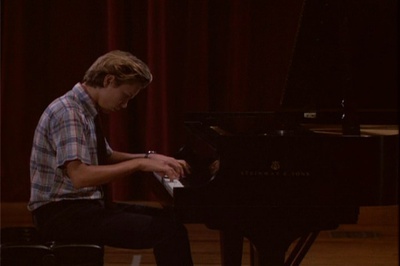 不设限通缉剧照的剧照