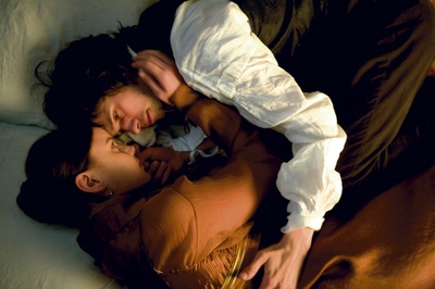 明亮的星剧照的剧照