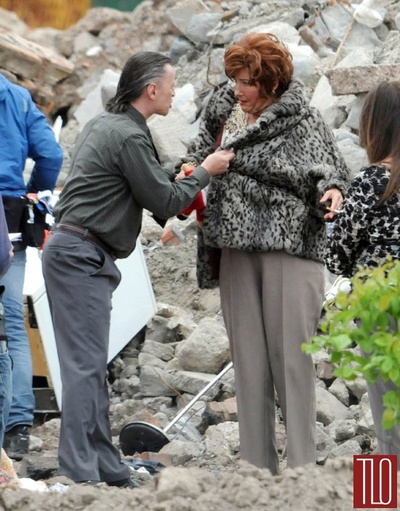 巴尼·汤姆森传奇剧照的剧照