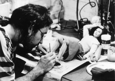 成为约翰·马尔科维奇剧照的剧照