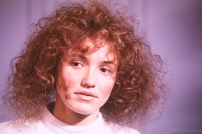 成为约翰·马尔科维奇剧照的剧照