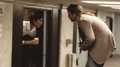 成为约翰·马尔科维奇剧照的剧照