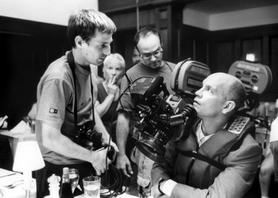 成为约翰·马尔科维奇剧照的剧照