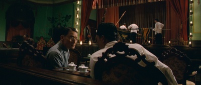 十月围城剧照的剧照