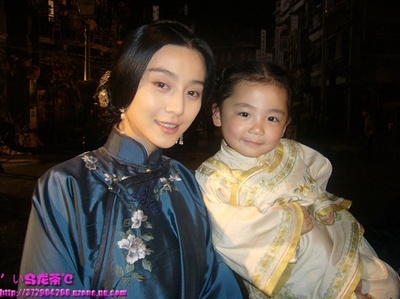 十月围城剧照的剧照