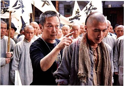 十月围城剧照的剧照