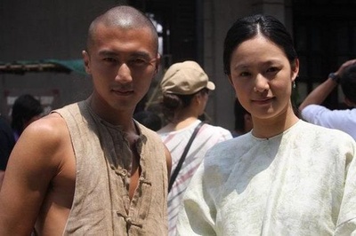 十月围城剧照的剧照