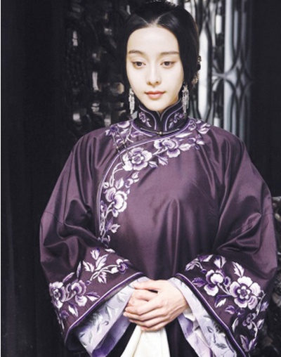 十月围城剧照的剧照