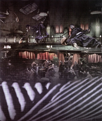 十月围城剧照的剧照