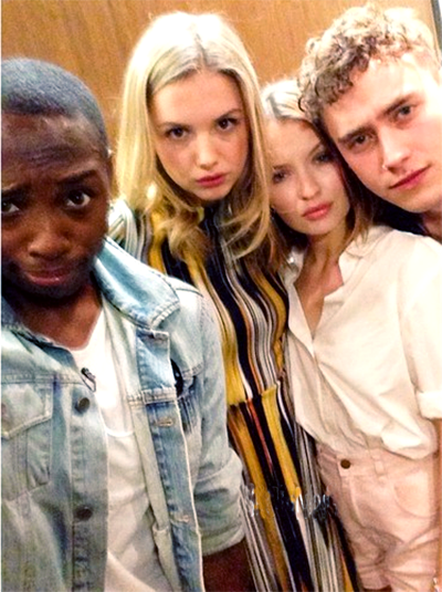 上帝帮助女孩剧照的剧照