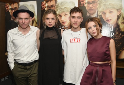 上帝帮助女孩剧照的剧照