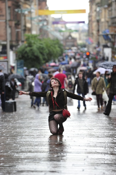 上帝帮助女孩剧照的剧照