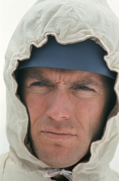 血染雪山堡剧照的剧照